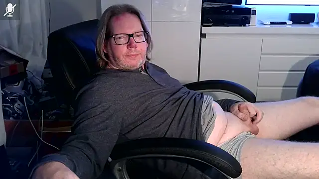 Snapshot of VSteph chatting on 13, 10, 2025 VSteph online show from 13, 10, 2025