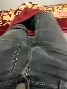 Snapshot of fuckboi2103 chatting on 19, 1, 2025 fuckboi2103 online show from 19, 1, 2025