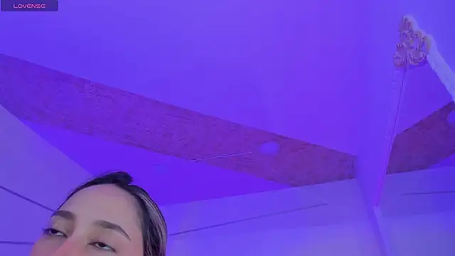 Snapshot of PandoraRider chatting on 18, 12, 2025 PandoraRider online show from 18, 12, 2025