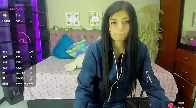 Snapshot of Lia_Keen chatting on 7, 1, 2025 Lia Keen online show from 7, 1, 2025
