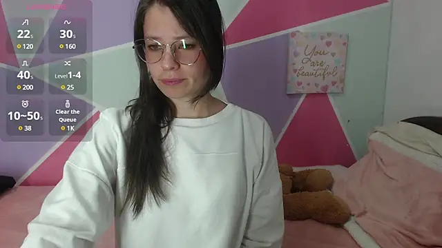 Snapshot of Mily_Miley chatting on 3, 2, 2025 Mily Miley online show from 3, 2, 2025