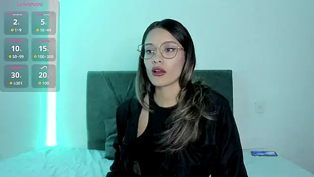 Gabby and Alice online show from 9, 10, 2025