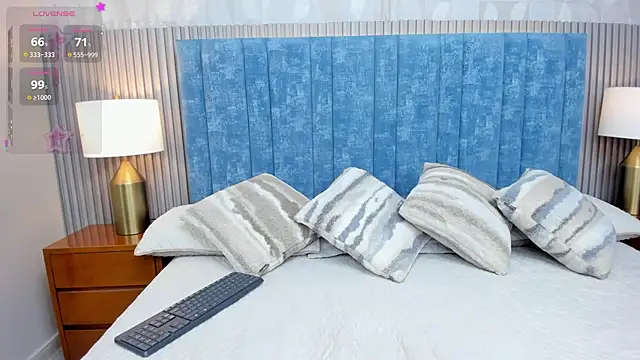 Snapshot of pretty_sunlight_ chatting on 9, 11, 2025 pretty sunlight online show from 9, 11, 2025