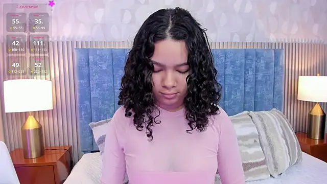 Snapshot of pretty_sunlight_ chatting on 23, 11, 2025 pretty sunlight online show from 23, 11, 2025