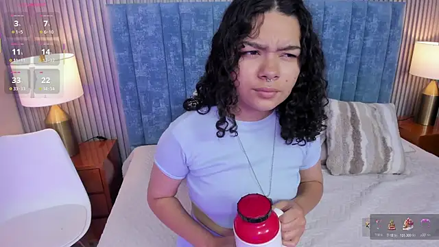 pretty sunlight  online show from 19, 12, 2025