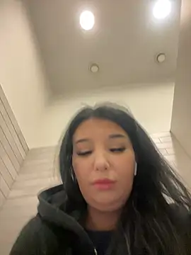 Tisha Busty online show from 13, 1, 2026