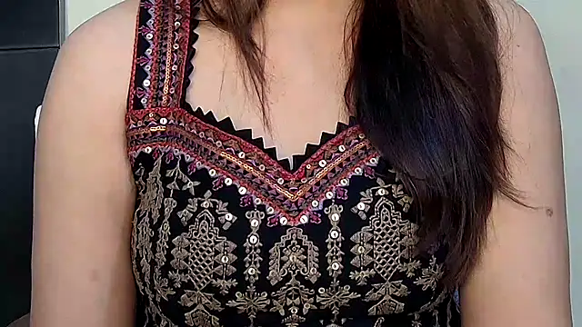 Snapshot of MIss-Naina chatting on 25, 10, 2025 MIss-Naina online show from 25, 10, 2025