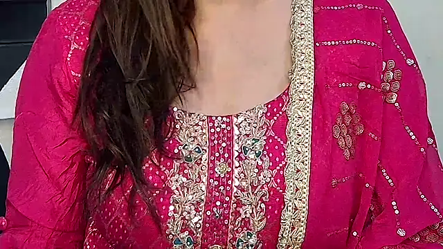 Snapshot of MIss-Naina chatting on 27, 10, 2025 MIss-Naina online show from 27, 10, 2025