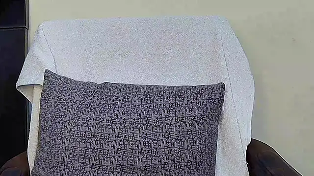 Snapshot of MIss-Naina chatting on 28, 10, 2025 MIss-Naina online show from 28, 10, 2025