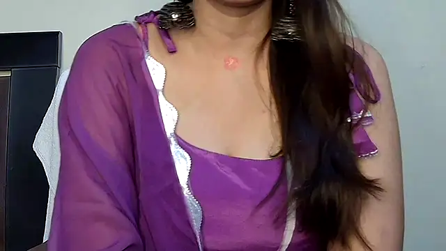 Snapshot of MIss-Naina chatting on 29, 10, 2025 MIss-Naina online show from 29, 10, 2025