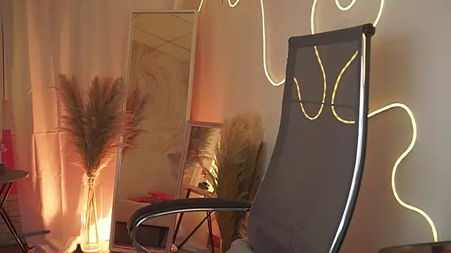 EllieCutes online show from 31, 10, 2025