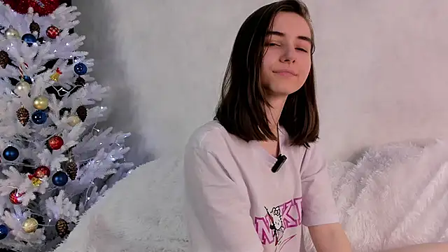 MeghanElson online show from 28, 12, 2024