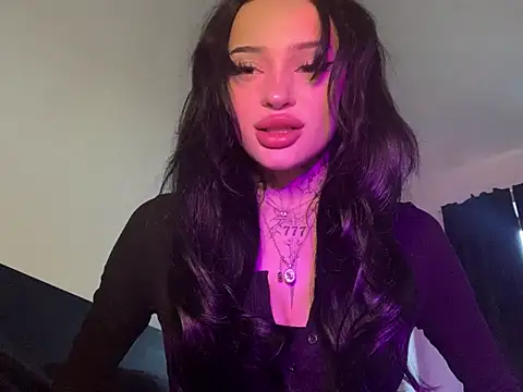 Snapshot of madelinexx chatting on 21, 1, 2025 madelinexx online show from 21, 1, 2025