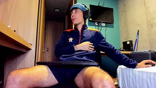 Snapshot of Huge_latin_cock chatting on 6, 8, 2026 Huge latin cock online show from 6, 8, 2026