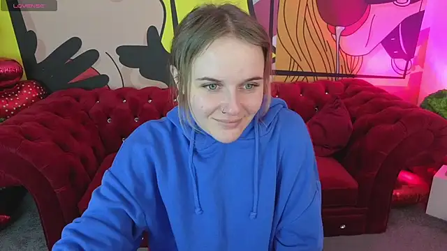 MaribelRiverr  online show from 17, 4, 2026