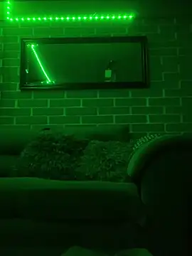 manelinda7 online show from 25, 2, 2025