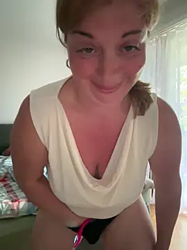 Snapshot of Lombada chatting on 4, 5, 2026 Lombada online show from 4, 5, 2026