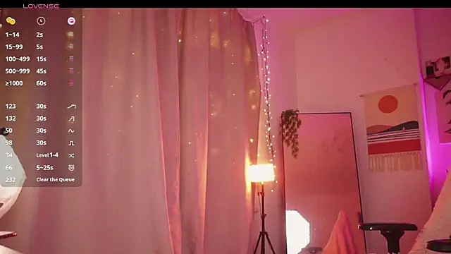 Snapshot of Elly_Caramelly chatting on 17, 12, 2025 Elly Caramelly online show from 17, 12, 2025