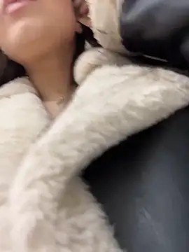 Snapshot of Chloe__Moon chatting on 15, 12, 2025 Chloe Moon online show from 15, 12, 2025