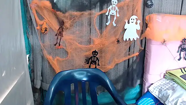 mom son dirty online show from 31, 10, 2025