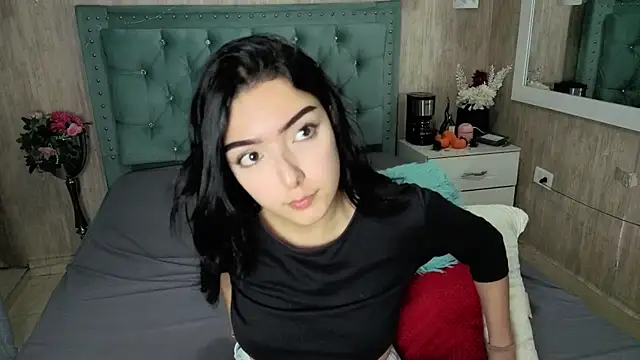 Snapshot of Marcelaa_fox chatting on 25, 6, 2026 Marcelaa fox online show from 25, 6, 2026
