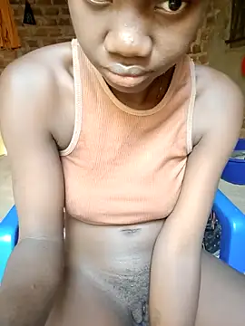 Black juicy24 online show from 4, 12, 2025