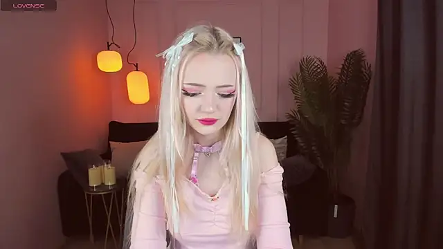 EmilyAir online show from 1, 1, 2025