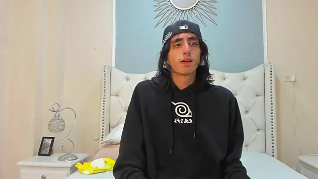 Snapshot of Matthew_Dixonn chatting on 8, 12, 2024 Matthew Dixonn online show from 8, 12, 2024