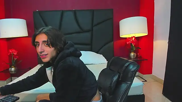 Snapshot of Matthew_Dixonn chatting on 5, 1, 2025 Matthew Dixonn online show from 5, 1, 2025