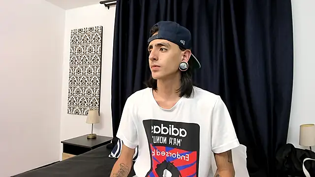 Snapshot of Matthew_Dixonn chatting on 3, 3, 2025 Matthew Dixonn online show from 3, 3, 2025