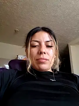 Snapshot of Sweel_Leyva18 chatting on 19, 5, 2026 Sweel Leyva18 online show from 19, 5, 2026