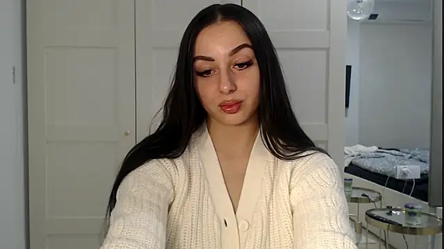 courtneyPerfect online show from 13, 2, 2026