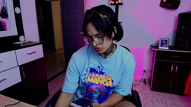 TinnaDawsom online show from 18, 1, 2025