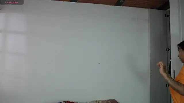 Snapshot of naomi_h1 chatting on 23, 6, 2026 naomi h1 online show from 23, 6, 2026