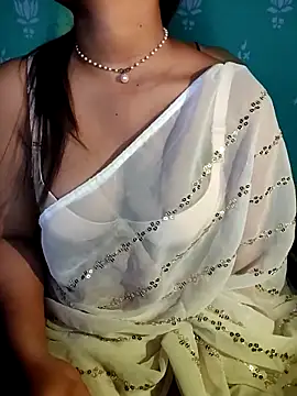 QueenOfHeart 07 online show from 7, 11, 2025