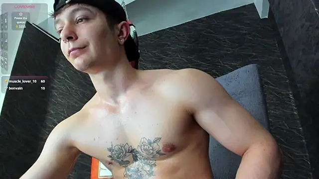 leonardsmith01 online show from 25, 12, 2024