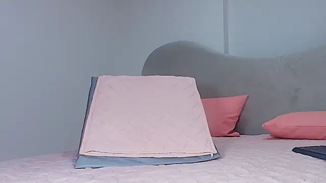 kira mz online show from 15, 11, 2025