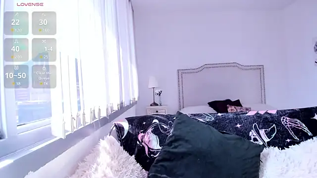 Snapshot of HannaKim chatting on 20, 12, 2024 HannaKim online show from 20, 12, 2024