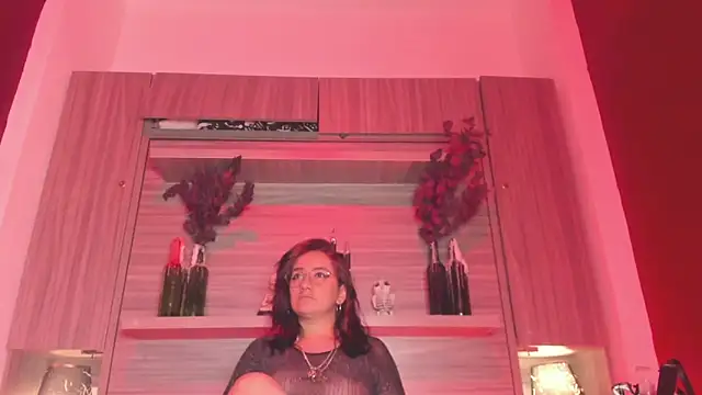 Snapshot of KylieMaxwell chatting on 14, 10, 2025 KylieMaxwell online show from 14, 10, 2025