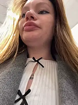 justmila online show from 5, 1, 2025