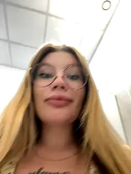 justmila online show from 14, 9, 2025