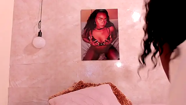 NicolVilla online show from 10, 3, 2025