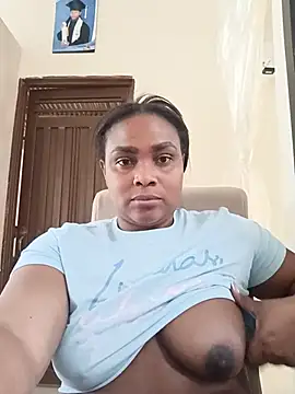 Snapshot of NicolVilla chatting on 17, 5, 2026 NicolVilla online show from 17, 5, 2026