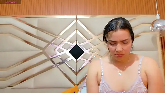 Snapshot of Sluttyandmature chatting on 21, 12, 2025 Sluttyandmature online show from 21, 12, 2025