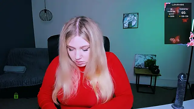 Snapshot of juli_kisss chatting on 21, 1, 2025 juli kisss online show from 21, 1, 2025