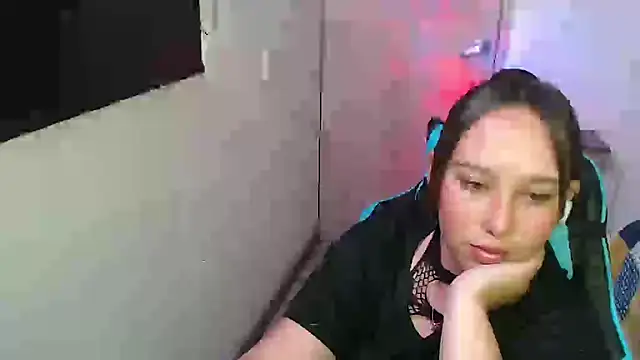 Skarlet Adams28 online show from 19, 3, 2026