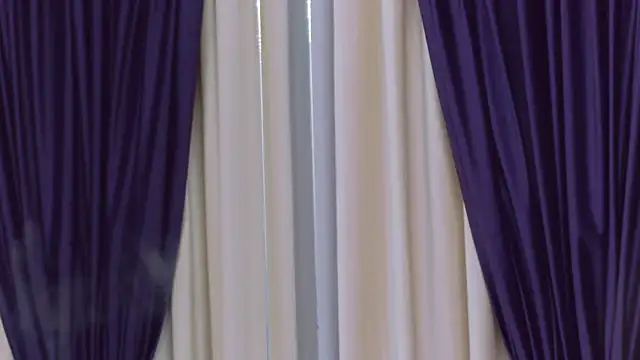 PenelopeLynnx online show from 4, 3, 2025