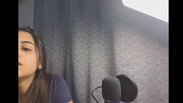 Snapshot of MiaOrtizCam chatting on 9, 2, 2026 MiaOrtizCam online show from 9, 2, 2026