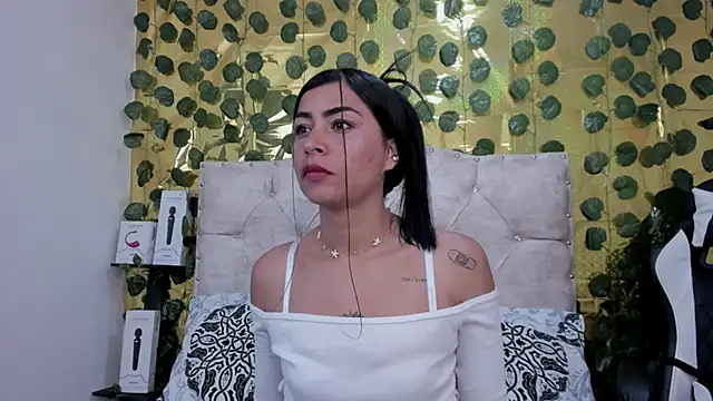 Snapshot of cristalconnorr chatting on 26, 12, 2024 cristalconnorr online show from 26, 12, 2024