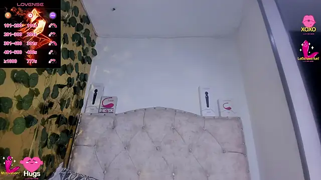 Snapshot of cristalconnorr chatting on 23, 10, 2025 cristalconnorr online show from 23, 10, 2025